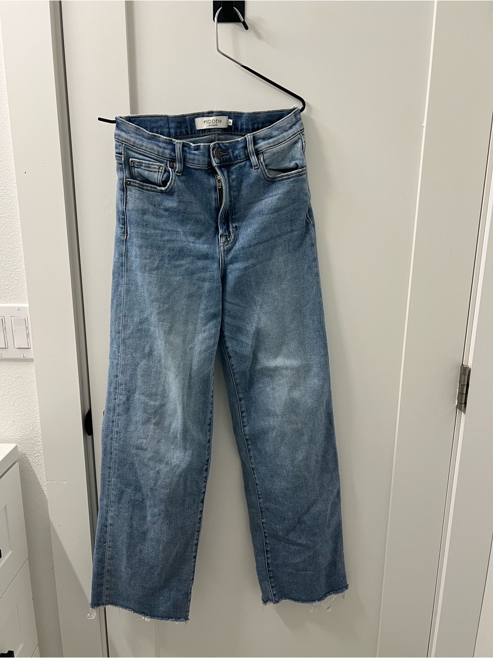 Hidden Wide-Leg Raw Hem Jeans